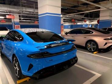 New Xiaomi SU7 spy shots