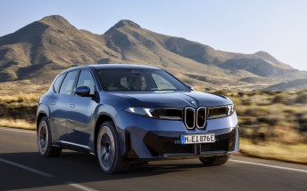 BMW expands the iX3 series with new iX3 40 entry-level configuration