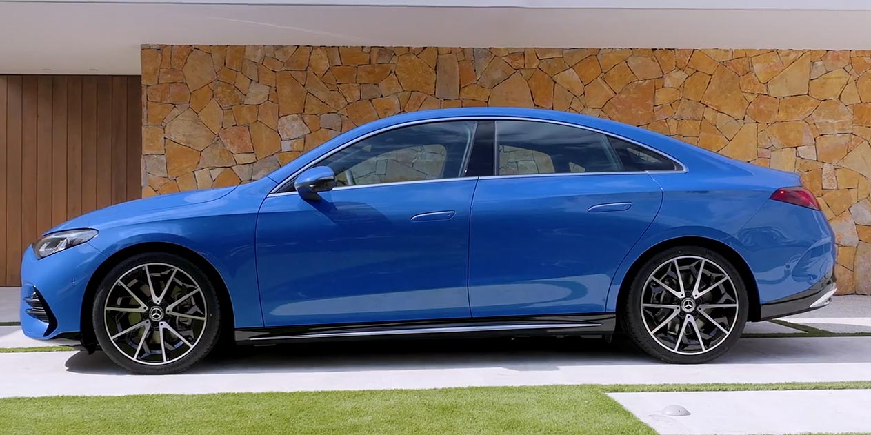Mercedes CLA side