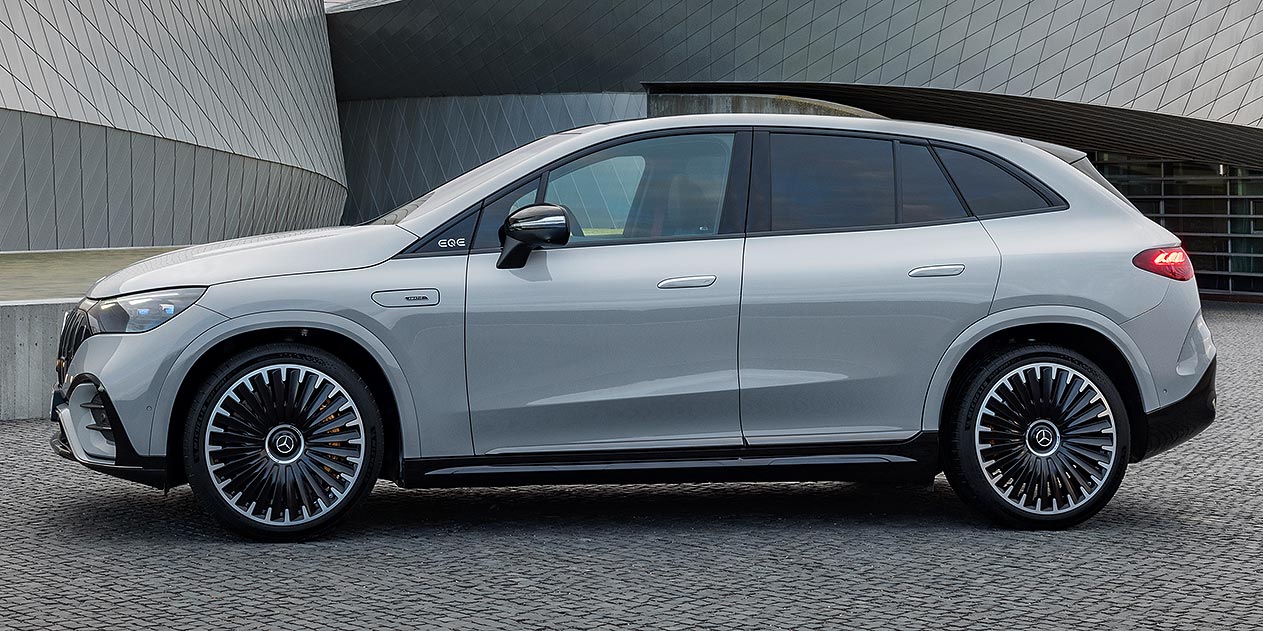 Mercedes EQE SUV side