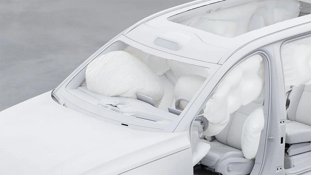 More Volvo EX90 pictures