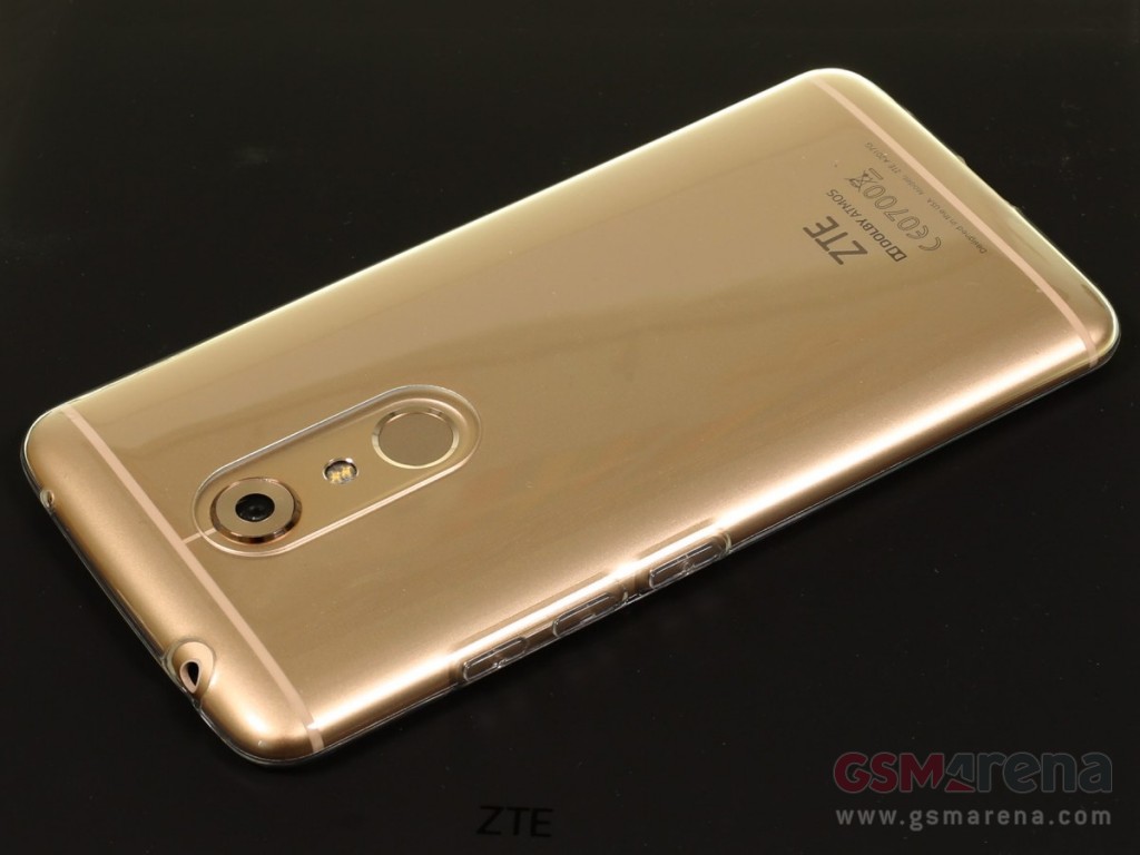 ZTE Axon 7