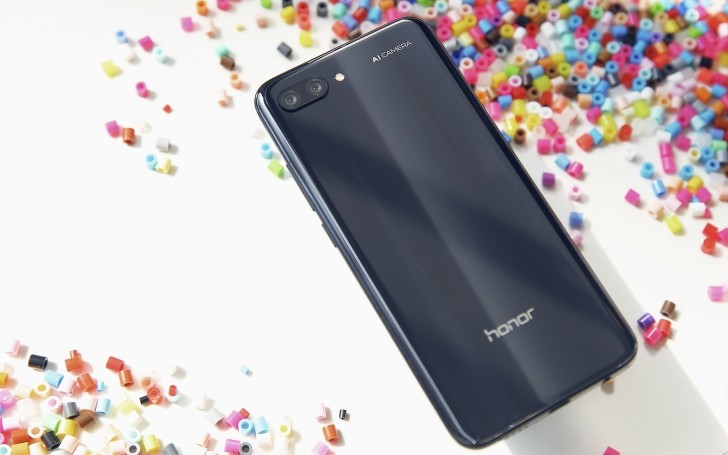 Huawei Honor 10 with 24 MP selfie camera launched globally