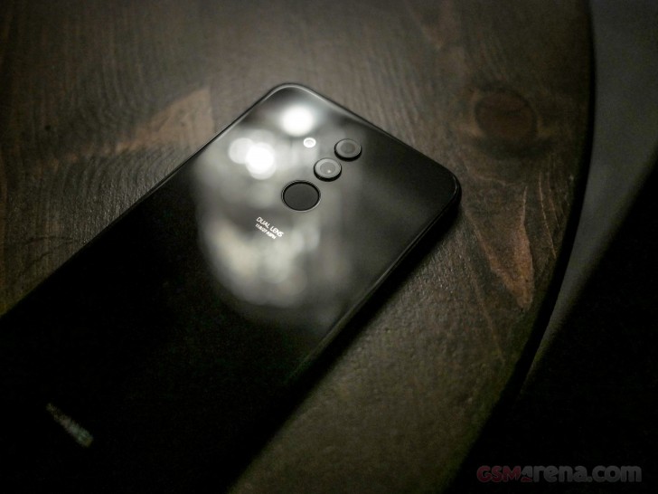 Huawei Mate 20 Lite is now available for purchase in the UK