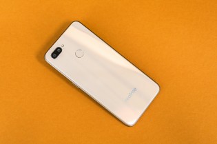 Realme U1