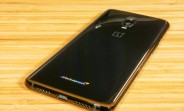 OnePlus 6T McLaren Edition: is it better than the regular 6T? (VIDEO)