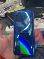 Xiaomi Mi 9 hands-on photos
