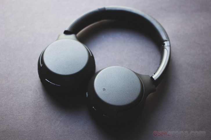 Sony WH-XB700 Extra Bass Wireless Headphones review - GSMArena.com
