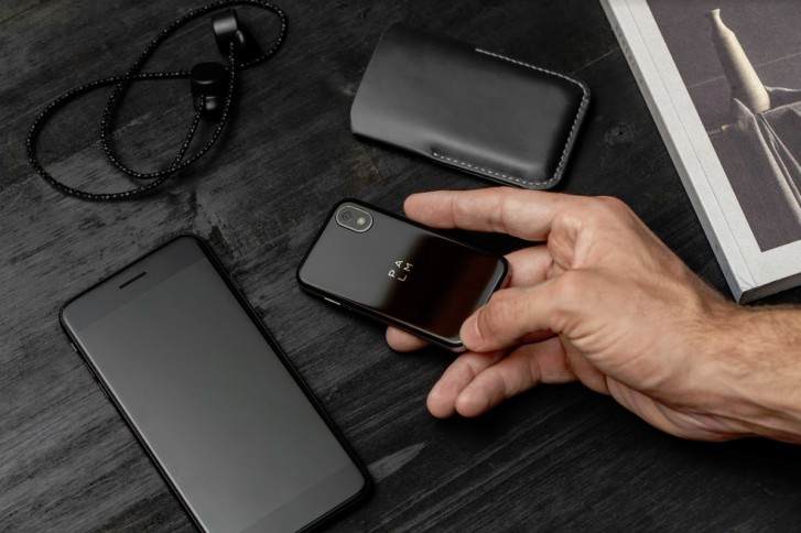 Unlocked Palm phone now available for pre-order in the US