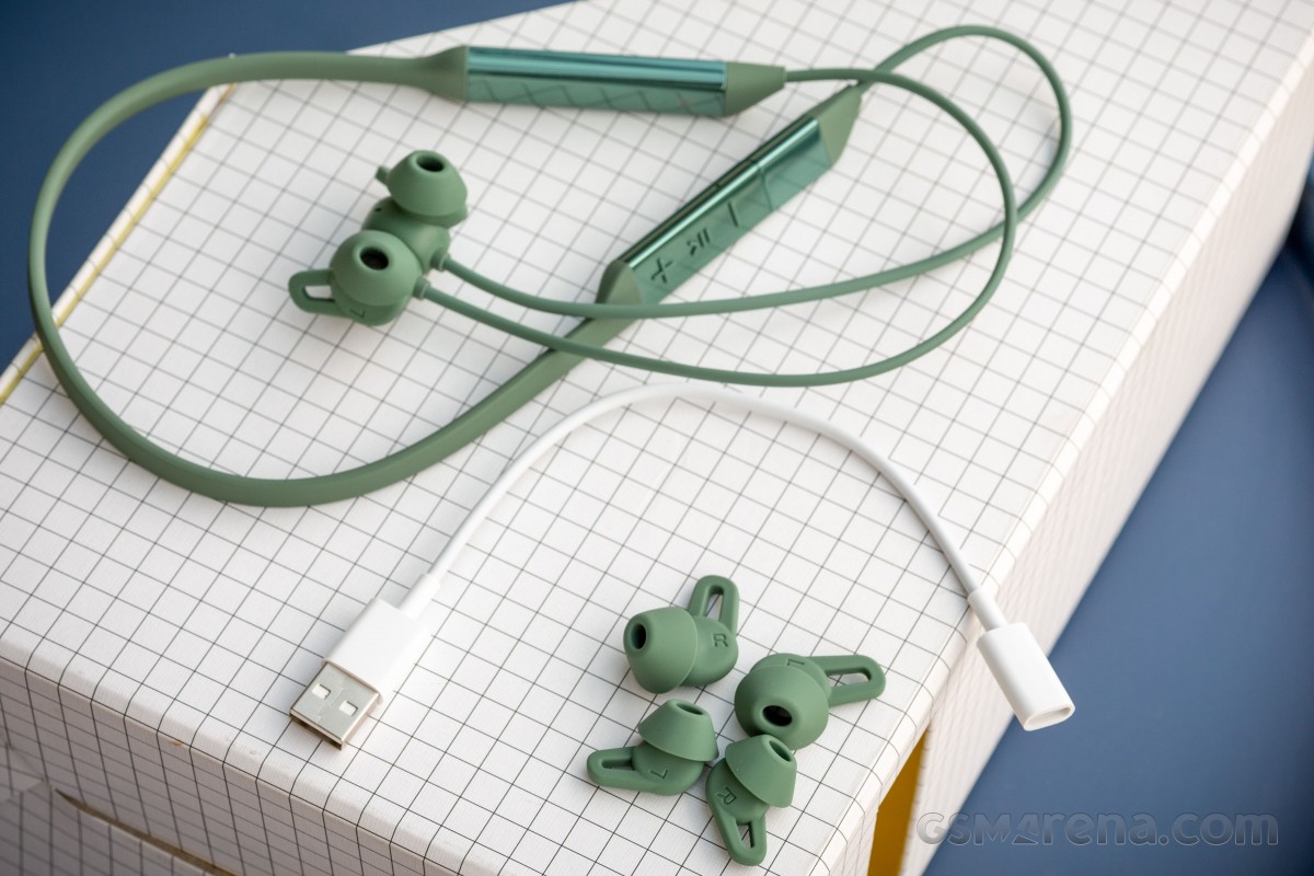 HUAWEI FreeLace CM70-L エメラルドグリーン 未開封 未使用 Best-Selling HUAWEI FreeLace Wireless earphone Emerald Green CM70
