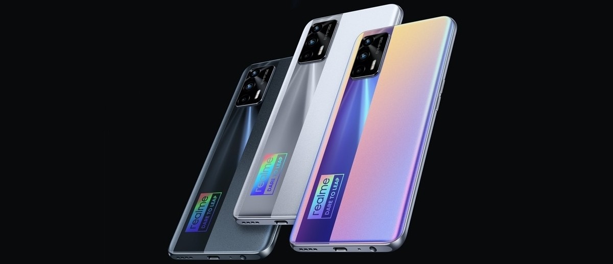 realme GT Neo Dimensity 1200搭載 128/8GB Realme GT Neo arrives with a Dimensity 1200 chipset in a familiar