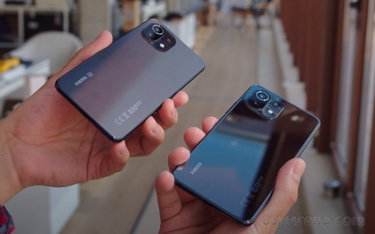Xiaomi Mi 11 Lite 5G グラファイトグレー The Xiaomi Mi 11 Lite 5G is a flat screen phone done right