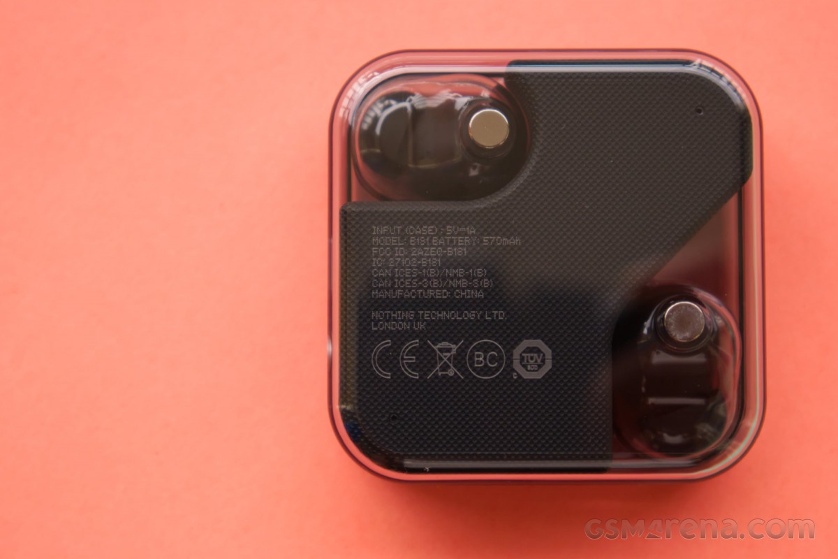 OnePlus Buds Z2 vs Nothing ear (1)