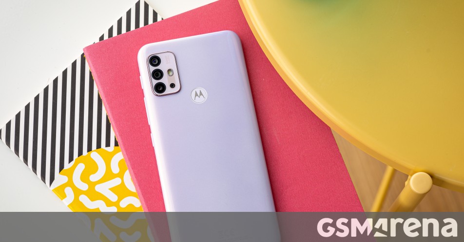 Moto G30 is the latest device to receive an update to Android 12