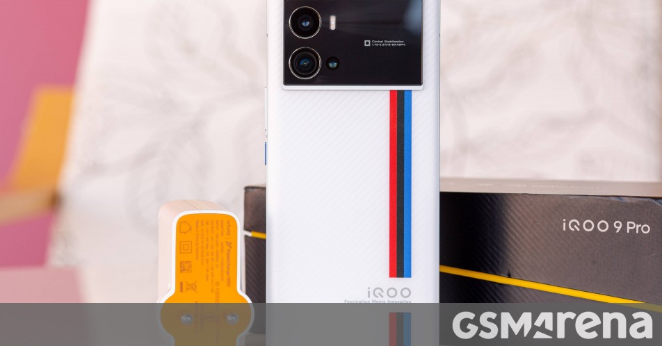iQOO 10 Pro appears on TENAA with Snapdragon 8+ Gen 1 iQOO 10 Pro appears on TENAA with Snapdragon 8+ Gen 1