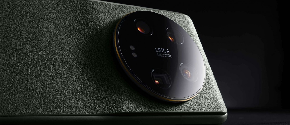 Xiaomi 13 Ultra official with four 50MP cameras, variable aperture