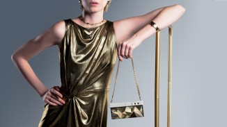 Honor V Purse concept device