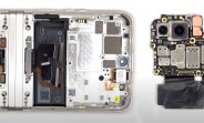 Motorola Razr 40 disassembled on video