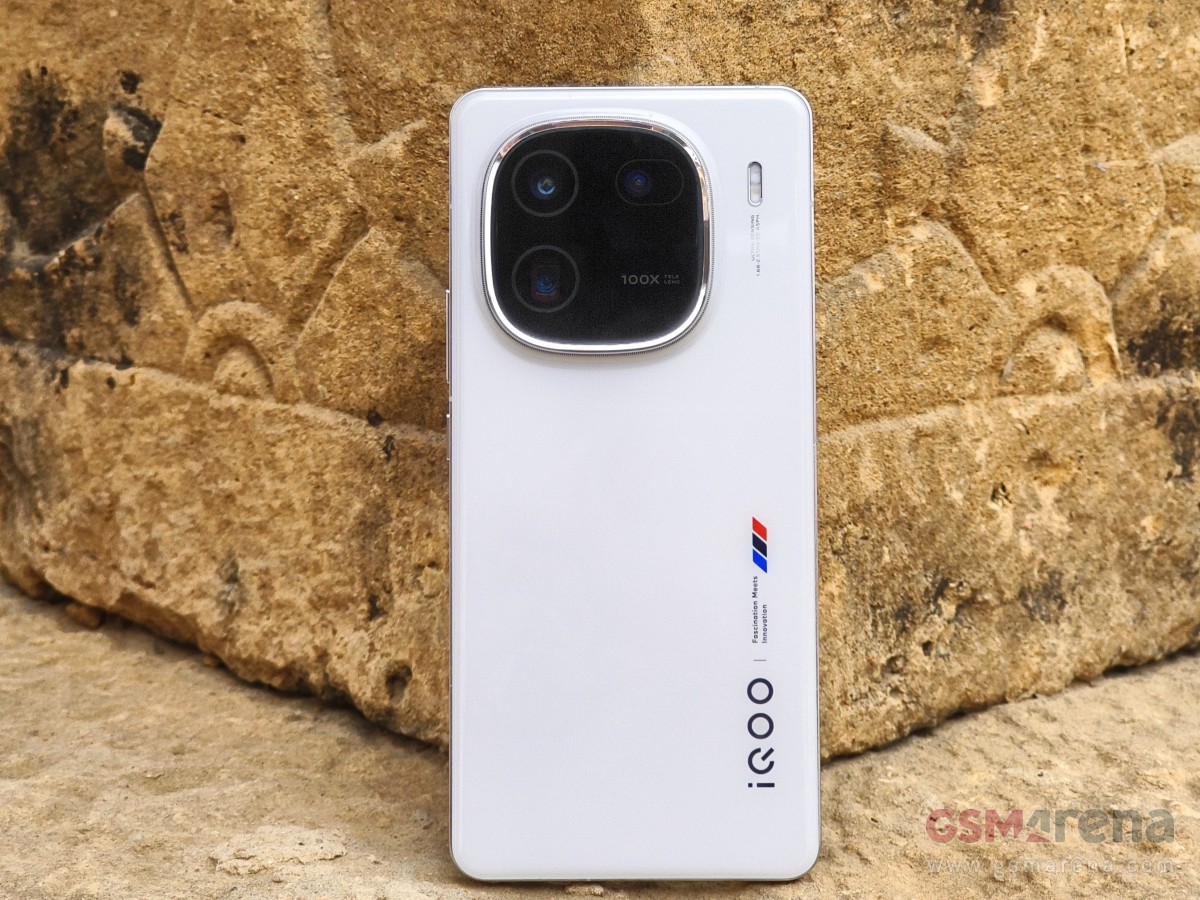 Check out the iQOO 12's camera samples from a weekend in Jaisalmer, Rajasthan