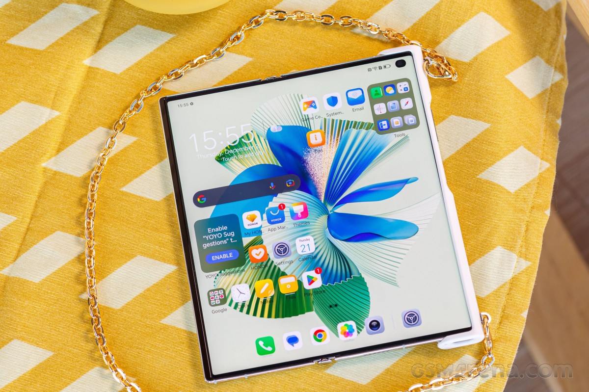 Honor V Purse hands-on review 