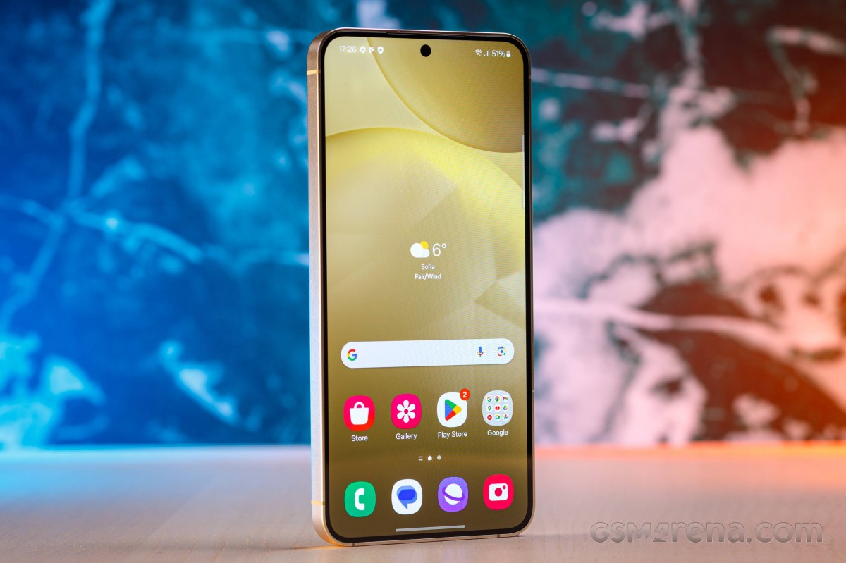 Samsung Galaxy S24 in for review