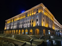 Galaxy S23 Ultra low-light samples: 1x - f/1.7, ISO 640, 1/25s - Samsung Galaxy S24 Ultra vs. Samsung Galaxy S23 Ultra