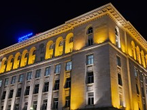 Galaxy S23 Ultra low-light samples: 2x - f/1.7, ISO 640, 1/33s - Samsung Galaxy S24 Ultra vs. Samsung Galaxy S23 Ultra