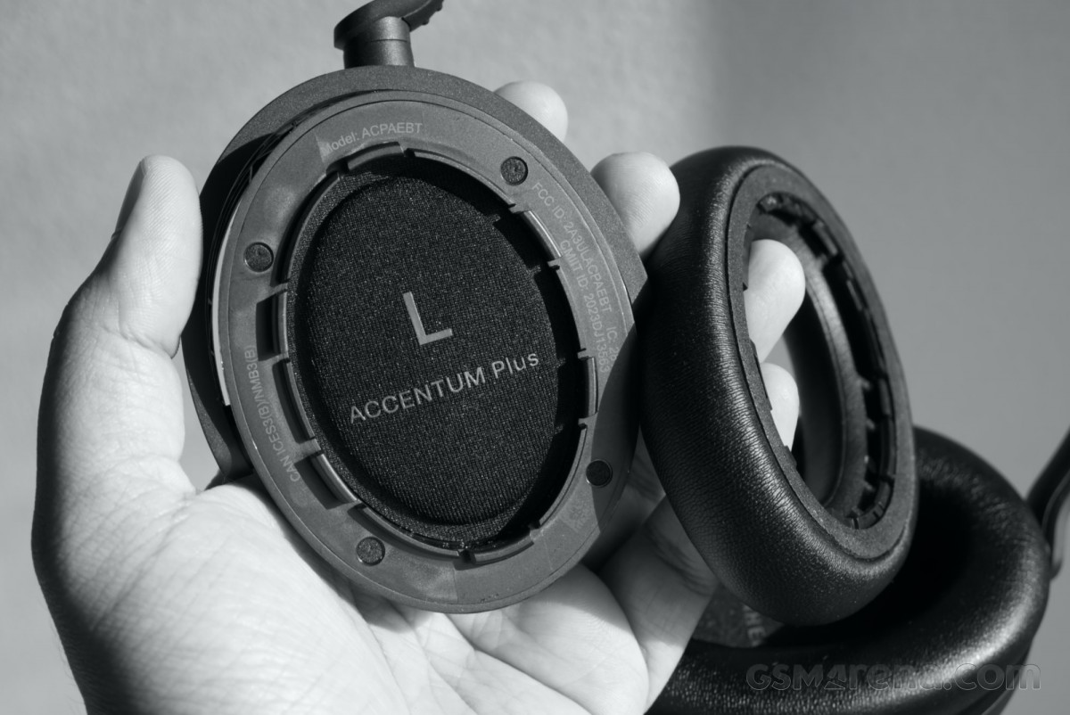 Sennheiser Accentum Plus wireless headphones review