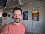 Selfie samples: Pixel 8 - f/2.2, ISO 57, 1/15s - Google Pixel 8a vs. Google Pixel 8 review