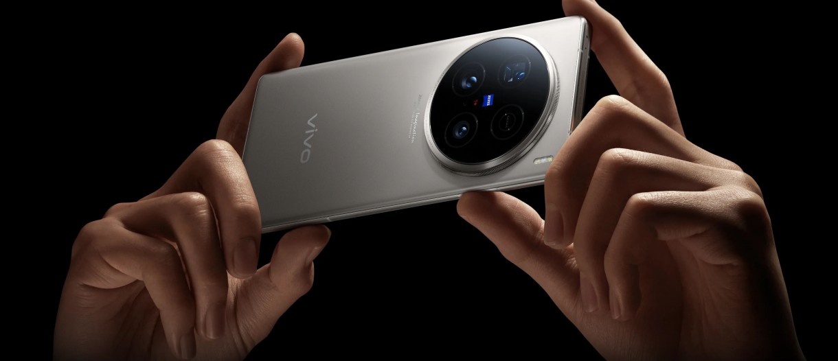 vivo X100 Ultra debuts with 200MP periscope cam and SD 8 Gen 3
