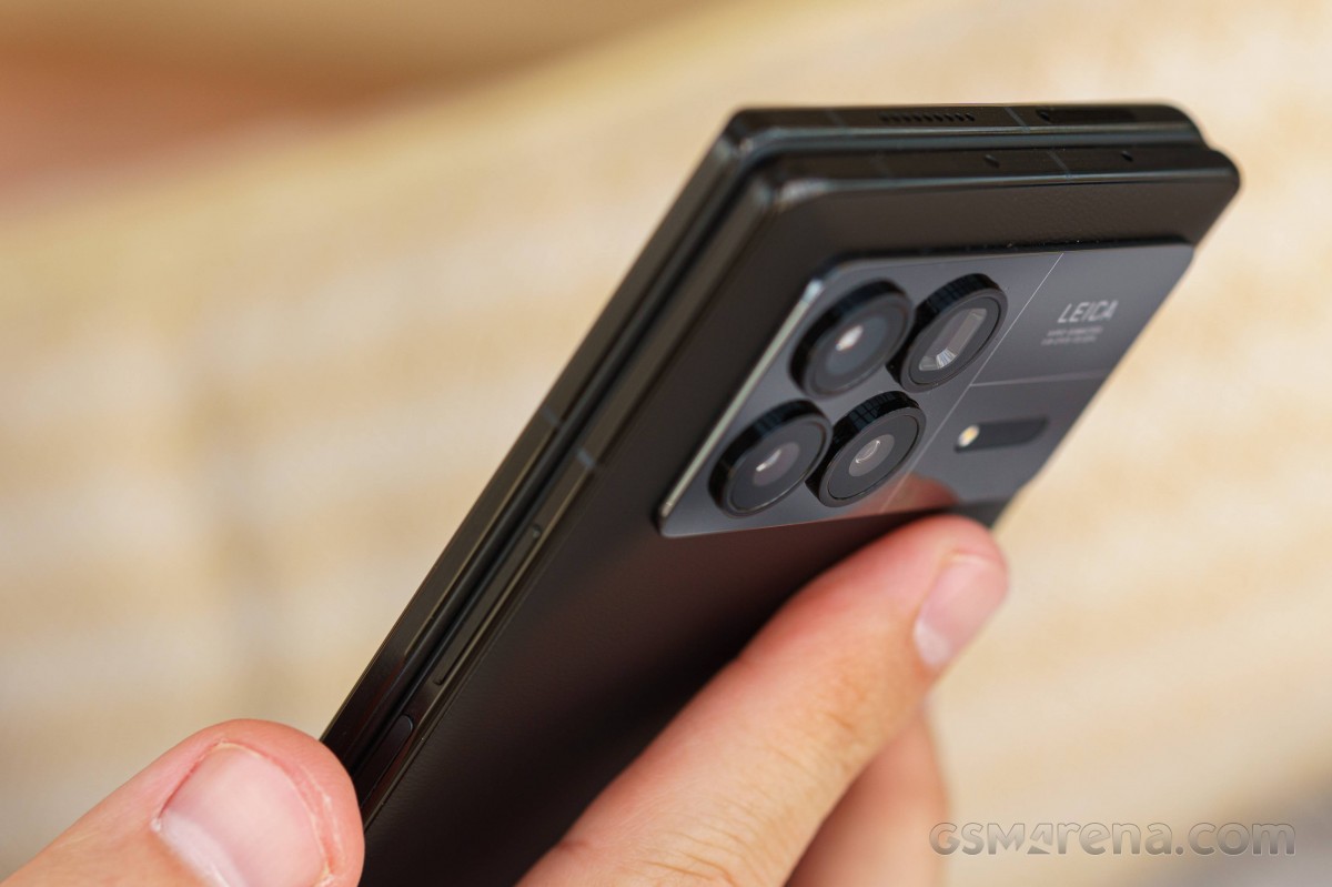 Record-breaking thin Xiaomi Mix Fold 4 and Mix Flip camera details 