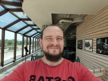 Reno12 selfies - f/2.0, ISO 50, 1/283s - Oppo Reno12 Pro vs. Reno12
