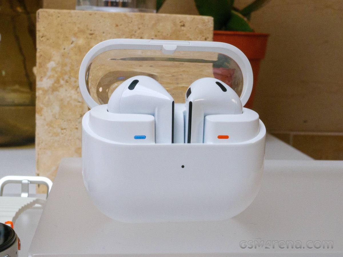 Samsung Galaxy Buds3 and Buds3 Pro hands-on