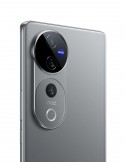 vivo V40 Pro in Titanium Gray