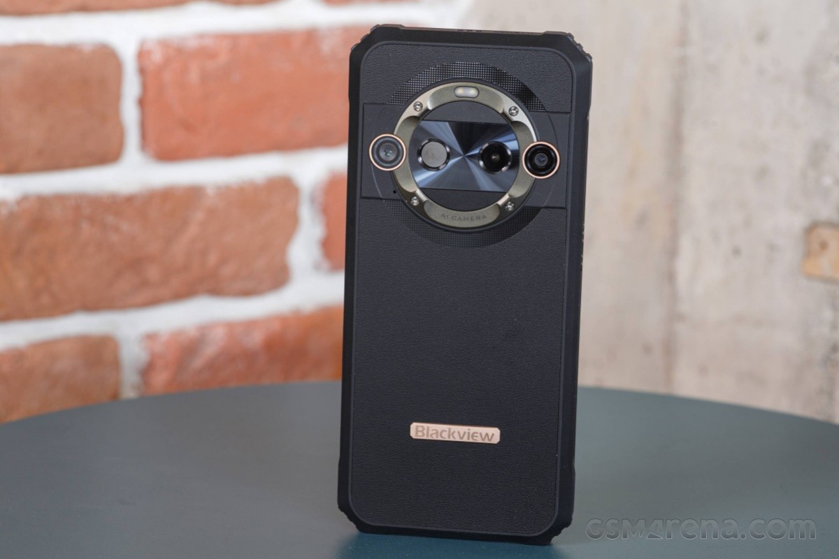 Blackview BL9000 Pro with FLIR camera hands-on review - GSMArena