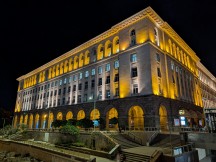 Google Pixel 9: main - f/1.7, ISO 123, 1/25s - Google Pixel 9 vs. Samsung Galaxy S24 review