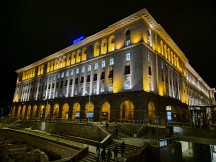 Samsung Galaxy S24: main - f/1.8, ISO 1600, 1/100s - Google Pixel 9 vs. Samsung Galaxy S24 review