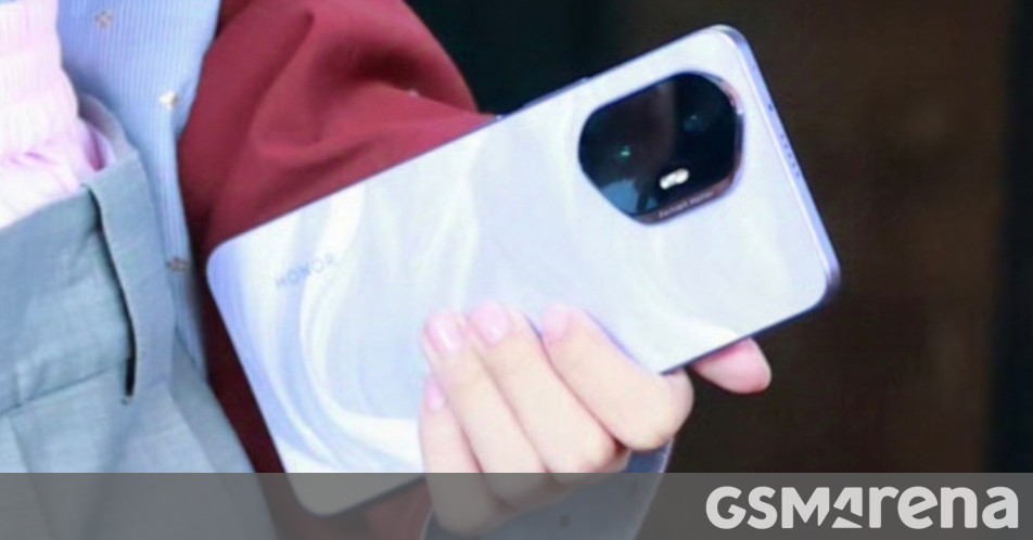 Honor 300 leaks in series of live images - GSMArena.com news