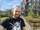 Selfies: F8 Ultra - 22mm, f/2.2, ISO 50, 1/190s (6528x4896px) - Poco F8 Pro vs. F8 Ultra review