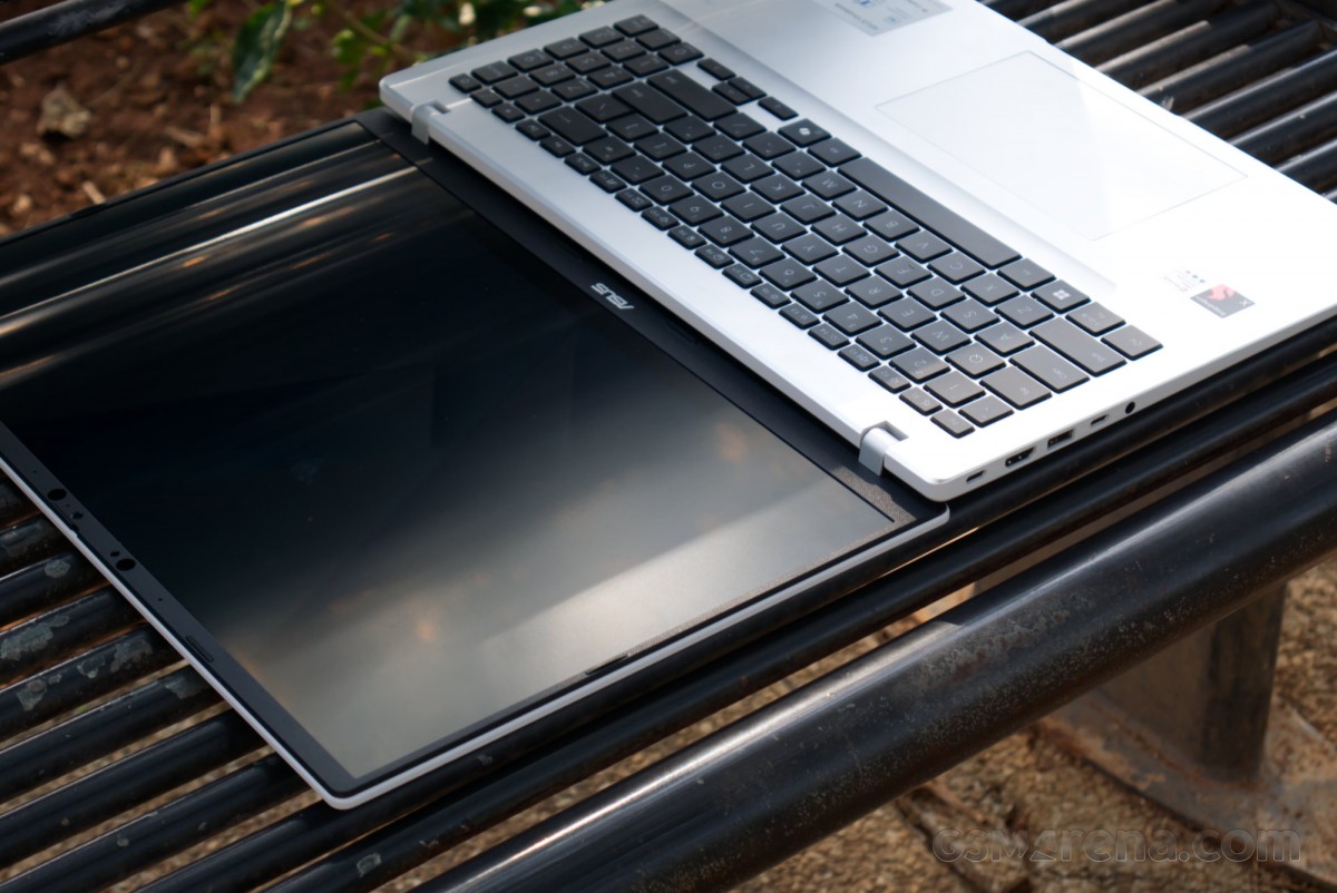 Asus Vivobook 16 X1607QA (Snapdragon X) review