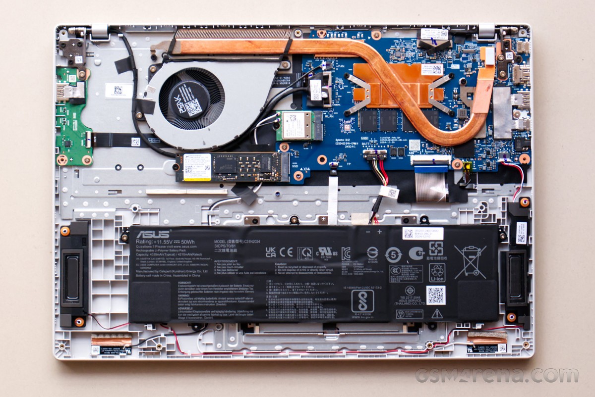 Asus Vivobook 16 X1607QA (Snapdragon X) review