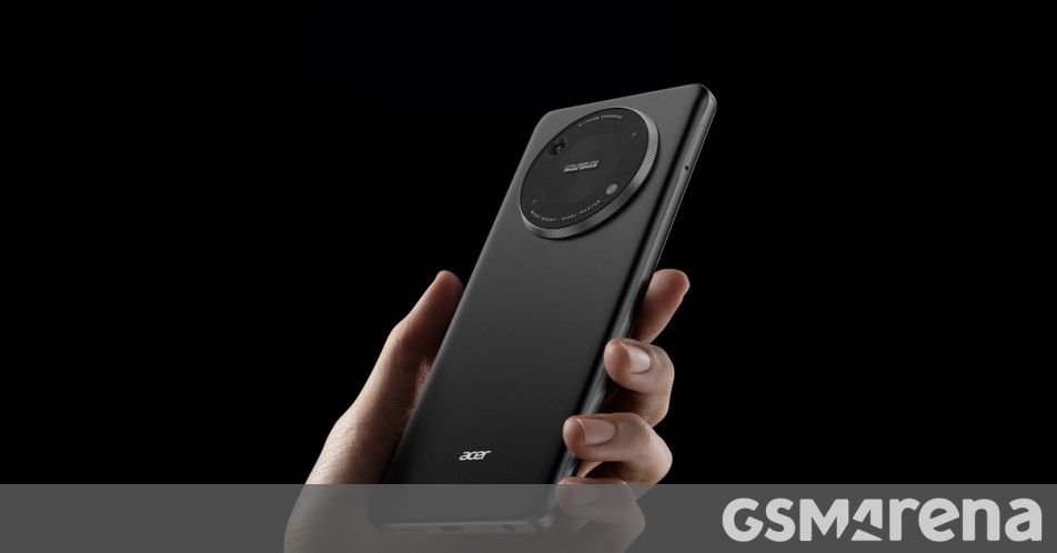 ケータイ 世界初の3つ折り型スマホがファーウェイから登場 - ケータイ Watch