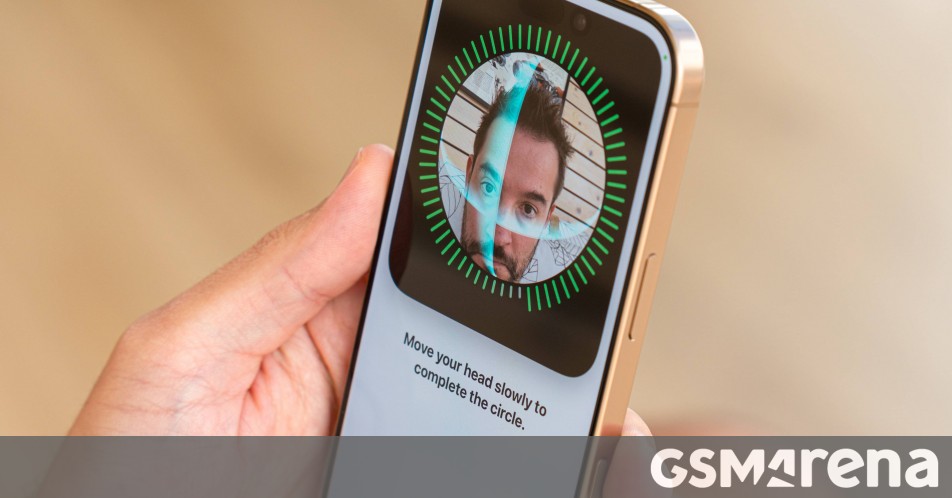iphone 18 pro full screen display design comparison