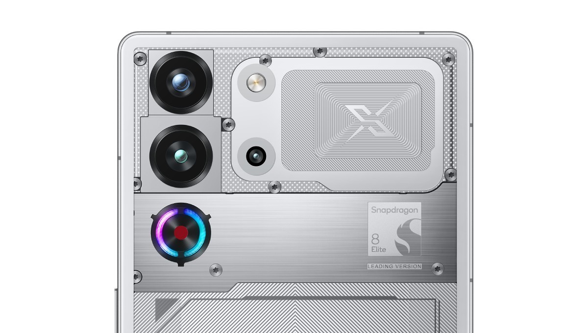 The REDMAGIC 10S Pro is powered by the Snapdragon 8 Elite Leading Version