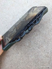 Burnt Pixel 6a unit (images: AndroidAuthority)