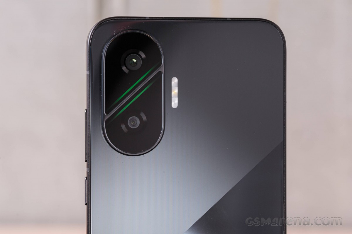 We unbox the Black Poco F7 - GSMArena.com news