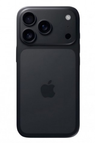 iPhone 17 Pro in the flesh and render