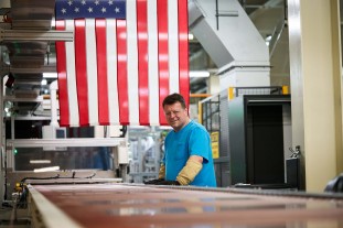 Employees at Corning’s manufacturing facility in Harrodsburg, Kentucky.