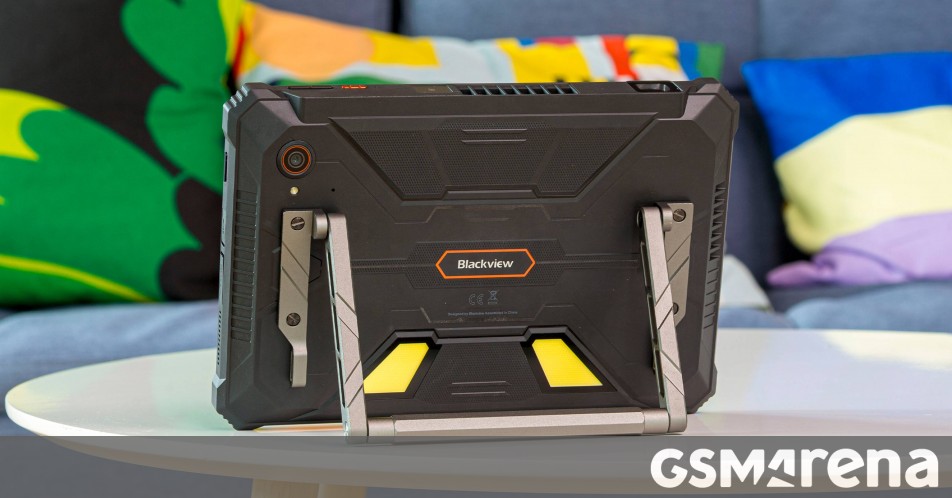 Projector in a tablet? Blackview Active 12 Pro 5G review