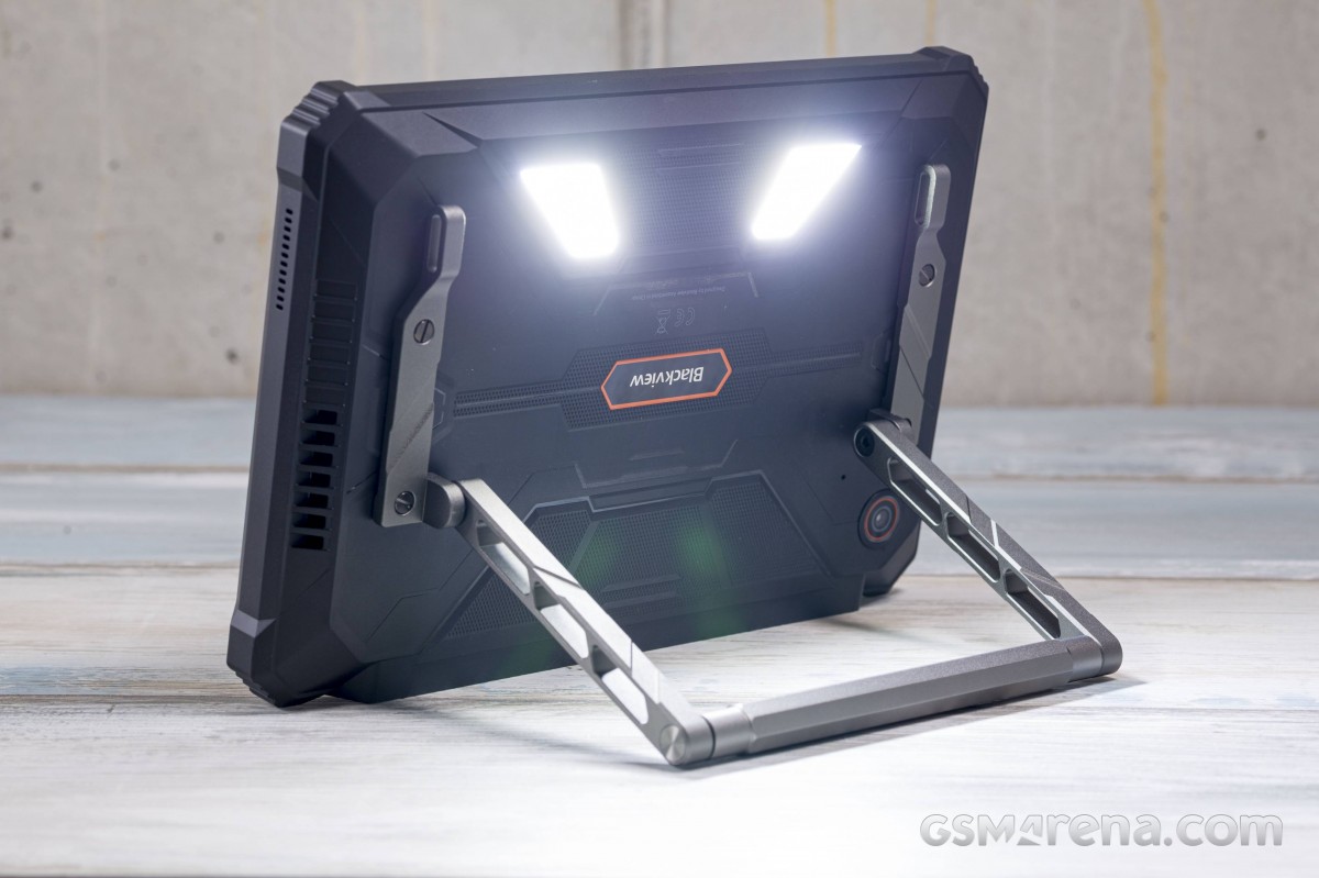 Projector in a tablet? Blackview Active 12 Pro 5G review 
